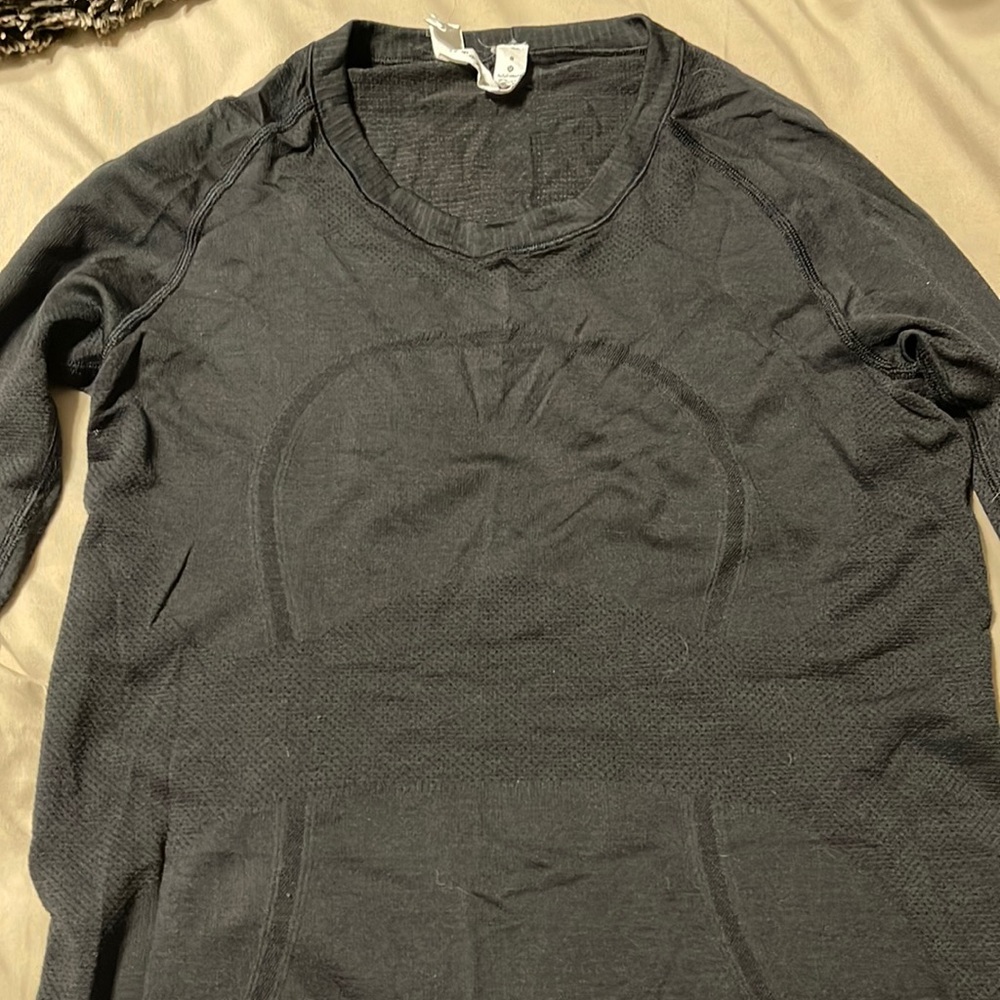 Lululemon Swiftly Tech Long Sleeve